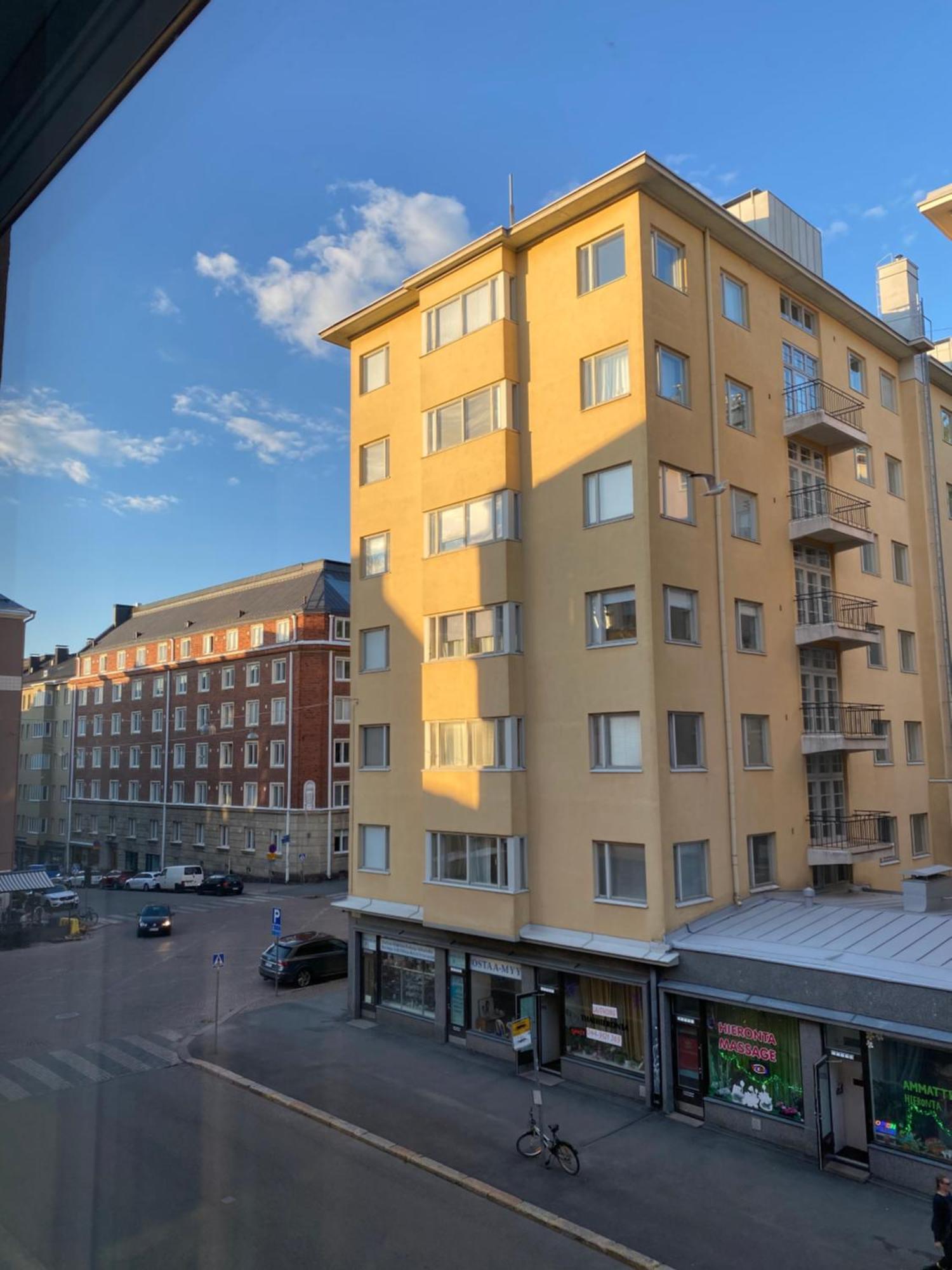 Modern Equipped In Vibrant Kallio, Near Transit & Dining Spots Apartment Helsinki